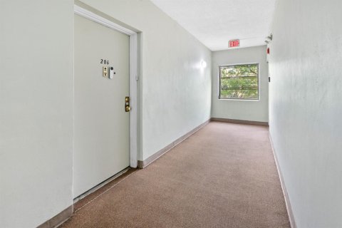 Copropriété à vendre à Lauderhill, Floride: 2 chambres, 91.04 m2 № 2146869 - photo 5