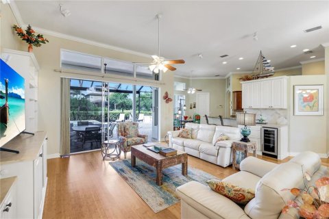 Villa ou maison à vendre à Fort Myers, Floride: 3 chambres, 240.34 m2 № 2128515 - photo 10