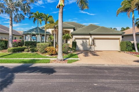 Casa en Fort Myers, Florida 3 dormitorios, 240.34 m2 № 2128515