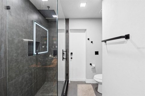 Villa ou maison à vendre à Orlando, Floride: 4 chambres, 240.34 m2 № 2339520 - photo 25