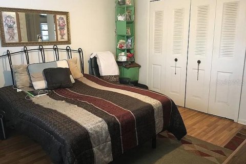 Casa en venta en Brandon, Florida, 3 dormitorios, 124.3 m2 № 1903619 - foto 10