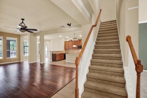 Casa en venta en Land O' Lakes, Florida, 5 dormitorios, 323.95 m2 № 2119731 - foto 12