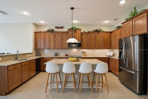 Casa en venta en Land O' Lakes, Florida, 5 dormitorios, 323.95 m2 № 2119731 - foto 5