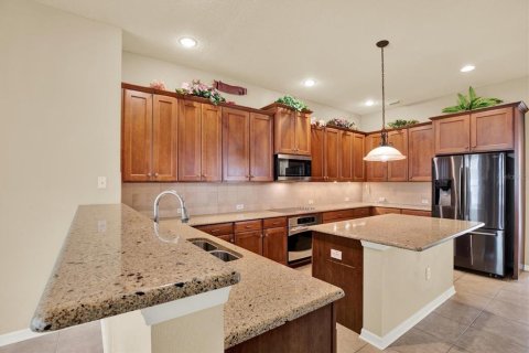 Casa en venta en Land O' Lakes, Florida, 5 dormitorios, 323.95 m2 № 2119731 - foto 19
