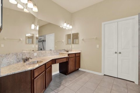 Casa en venta en Land O' Lakes, Florida, 5 dormitorios, 323.95 m2 № 2119731 - foto 29