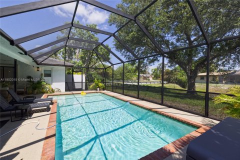 House in Coral Springs, Florida 4 bedrooms, 212.93 sq.m. № 1953517 - photo 27