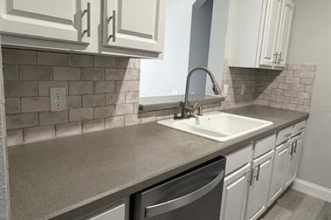 Condo in Orlando, Florida, 3 bedrooms № 2117594 - photo 18