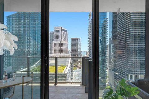 Снять в аренду кондоминиум в Майами, Флорида 1 спальня, 92.34м2, № 1971765 - фото 26