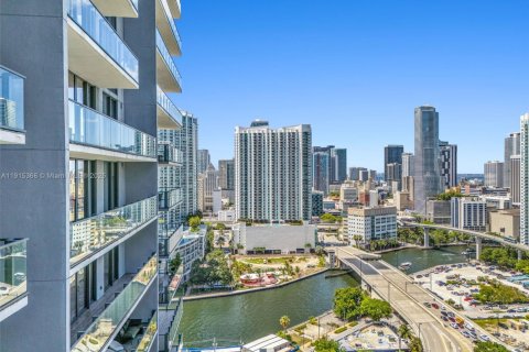 Снять в аренду кондоминиум в Майами, Флорида 1 спальня, 92.34м2, № 1971765 - фото 24
