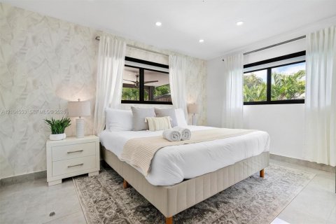 Villa ou maison à vendre à Miami, Floride: 4 chambres, 153.29 m2 № 2412502 - photo 23