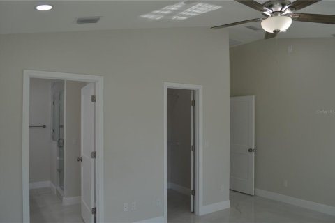 Villa ou maison à vendre à Tampa, Floride: 4 chambres, 153.85 m2 № 1105017 - photo 21