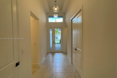 Casa en alquiler en Port St. Lucie, Florida, 4 dormitorios, 218.51 m2 № 2043790 - foto 4