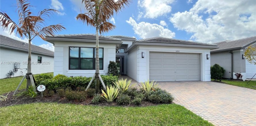Casa en Port St. Lucie, Florida 4 dormitorios, 218.51 m2 № 2043790