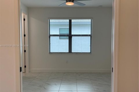 Casa en alquiler en Port St. Lucie, Florida, 4 dormitorios, 218.51 m2 № 2043790 - foto 23