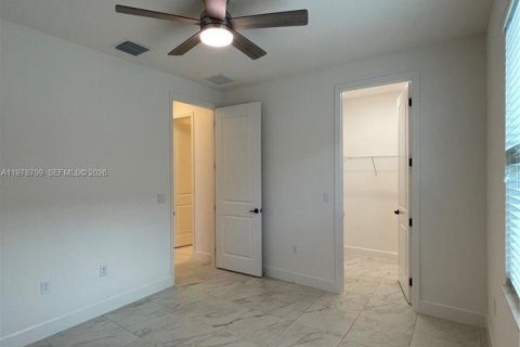 Casa en alquiler en Port St. Lucie, Florida, 4 dormitorios, 218.51 m2 № 2043790 - foto 27