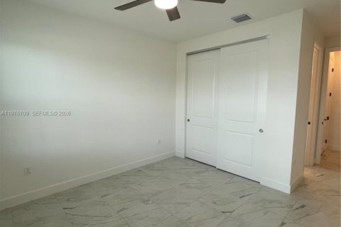 Casa en alquiler en Port St. Lucie, Florida, 4 dormitorios, 218.51 m2 № 2043790 - foto 21