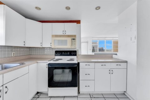 Купить кондоминиум в Норт-Майами-Бич, Флорида 2 спальни, 103.31м2, № 2053369 - фото 5