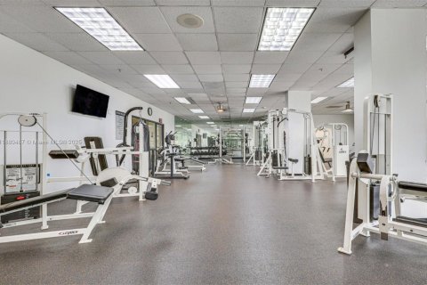 Купить кондоминиум в Санни-Айлс-Бич, Флорида 1 спальня, 93.37м2, № 1925259 - фото 22