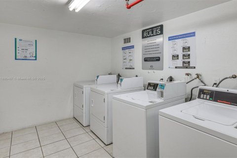 Купить кондоминиум в Санни-Айлс-Бич, Флорида 1 спальня, 93.37м2, № 1925259 - фото 21