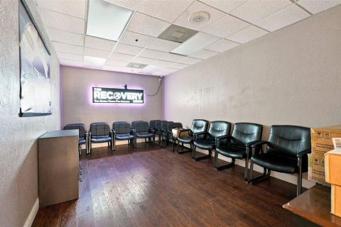 Immobilier commercial à vendre à Spring Hill, Floride: 934.97 m2 № 2338889 - photo 30