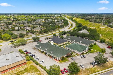 Immobilier commercial à vendre à Spring Hill, Floride: 934.97 m2 № 2338889 - photo 2