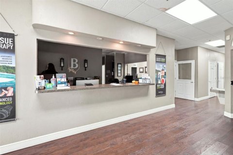 Immobilier commercial à vendre à Spring Hill, Floride: 934.97 m2 № 2338889 - photo 6