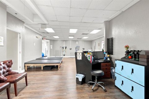 Immobilier commercial à vendre à Spring Hill, Floride: 934.97 m2 № 2338889 - photo 14