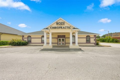 Immobilier commercial à vendre à Spring Hill, Floride: 934.97 m2 № 2338889 - photo 3