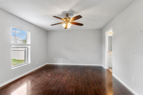 Villa ou maison à vendre à Sebastian, Floride: 3 chambres, 134.71 m2 № 2300283 - photo 8