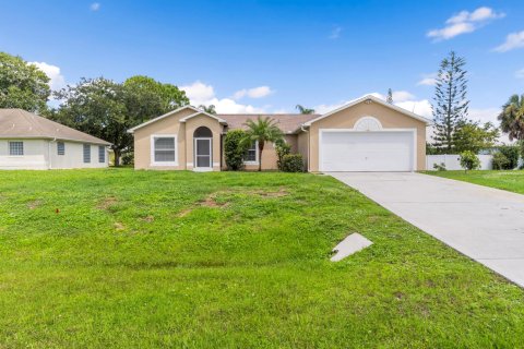 Villa ou maison à Sebastian, Floride 3 chambres, 134.71 m2 № 2300283