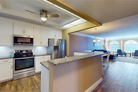 Condo in Saint Pete Beach, Florida, 2 bedrooms  № 1831700 - photo 19