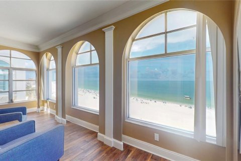Condo in Saint Pete Beach, Florida, 2 bedrooms  № 1831700 - photo 14