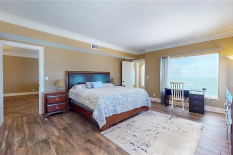 Condo in Saint Pete Beach, Florida, 2 bedrooms  № 1831700 - photo 22