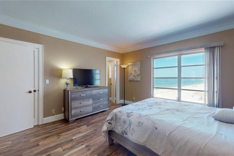 Condo in Saint Pete Beach, Florida, 2 bedrooms  № 1831700 - photo 25