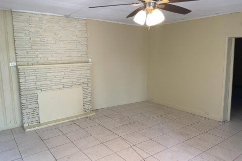 Immobilier commercial à vendre à Hallandale Beach, Floride: 224.82 m2 № 2175918 - photo 8
