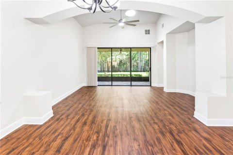 Touwnhouse à louer à Ormond Beach, Floride: 2 chambres, 168.99 m2 № 2383747 - photo 16