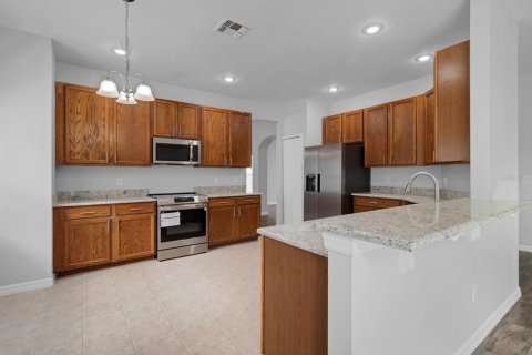 House in Kissimmee, Florida 5 bedrooms, 259.57 sq.m. № 1512240 - photo 20