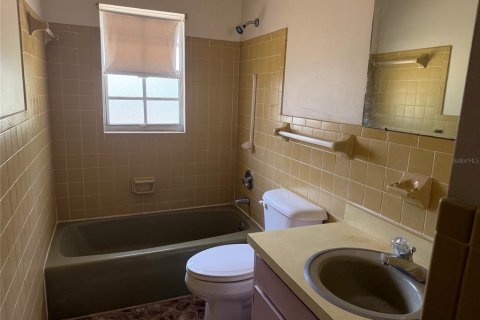 House in Ocala, Florida 3 bedrooms, 119.66 sq.m. № 2092216 - photo 21