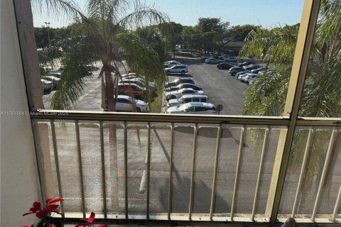 Купить кондоминиум в Норт-Лодердейл, Флорида 1 спальня, 80.82м2, № 1958072 - фото 20