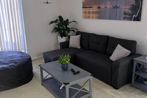 Купить кондоминиум в Норт-Лодердейл, Флорида 1 спальня, 80.82м2, № 1958072 - фото 8