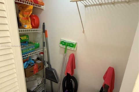 Купить кондоминиум в Норт-Лодердейл, Флорида 1 спальня, 80.82м2, № 1958072 - фото 18