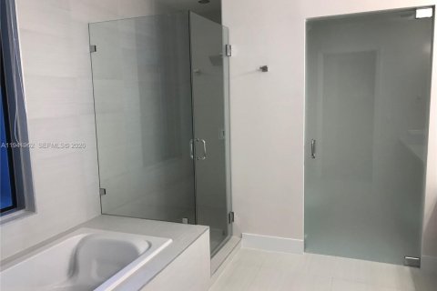 Купить кондоминиум в Майами, Флорида 3 спальни, 148.18м2, № 1998772 - фото 30