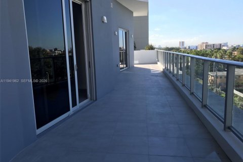 Купить кондоминиум в Майами, Флорида 3 спальни, 148.18м2, № 1998772 - фото 7