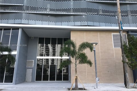 Купить кондоминиум в Майами, Флорида 3 спальни, 148.18м2, № 1998772 - фото 6