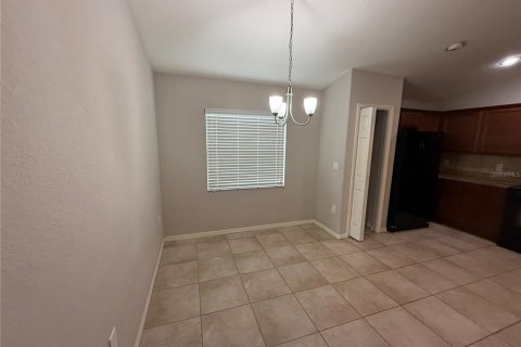 Villa ou maison à louer à Winter Haven, Floride: 3 chambres, 156.82 m2 № 2416636 - photo 3