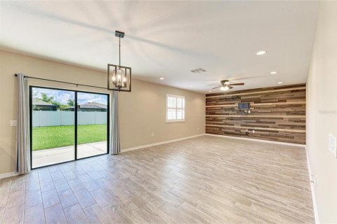 Villa ou maison à vendre à Port Charlotte, Floride: 5 chambres, 271.27 m2 № 2231859 - photo 13