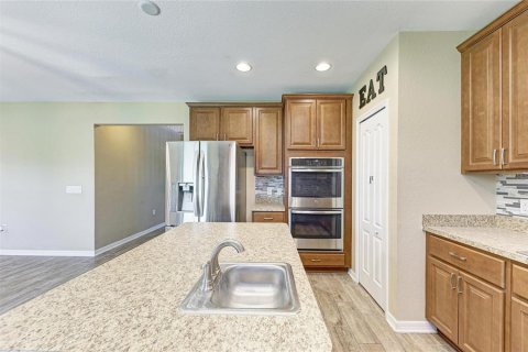 Villa ou maison à vendre à Port Charlotte, Floride: 5 chambres, 271.27 m2 № 2231859 - photo 19