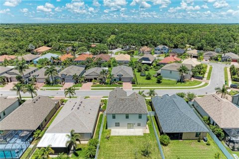 Villa ou maison à vendre à Port Charlotte, Floride: 5 chambres, 271.27 m2 № 2231859 - photo 3