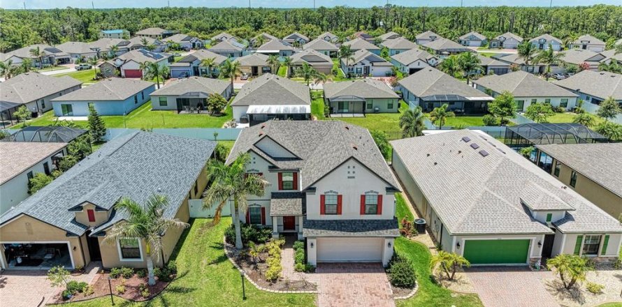 Villa ou maison à Port Charlotte, Floride 5 chambres, 271.27 m2 № 2231859