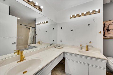 Townhouse in Hollywood, Florida 3 bedrooms, 141.77 sq.m. № 1828154 - photo 25